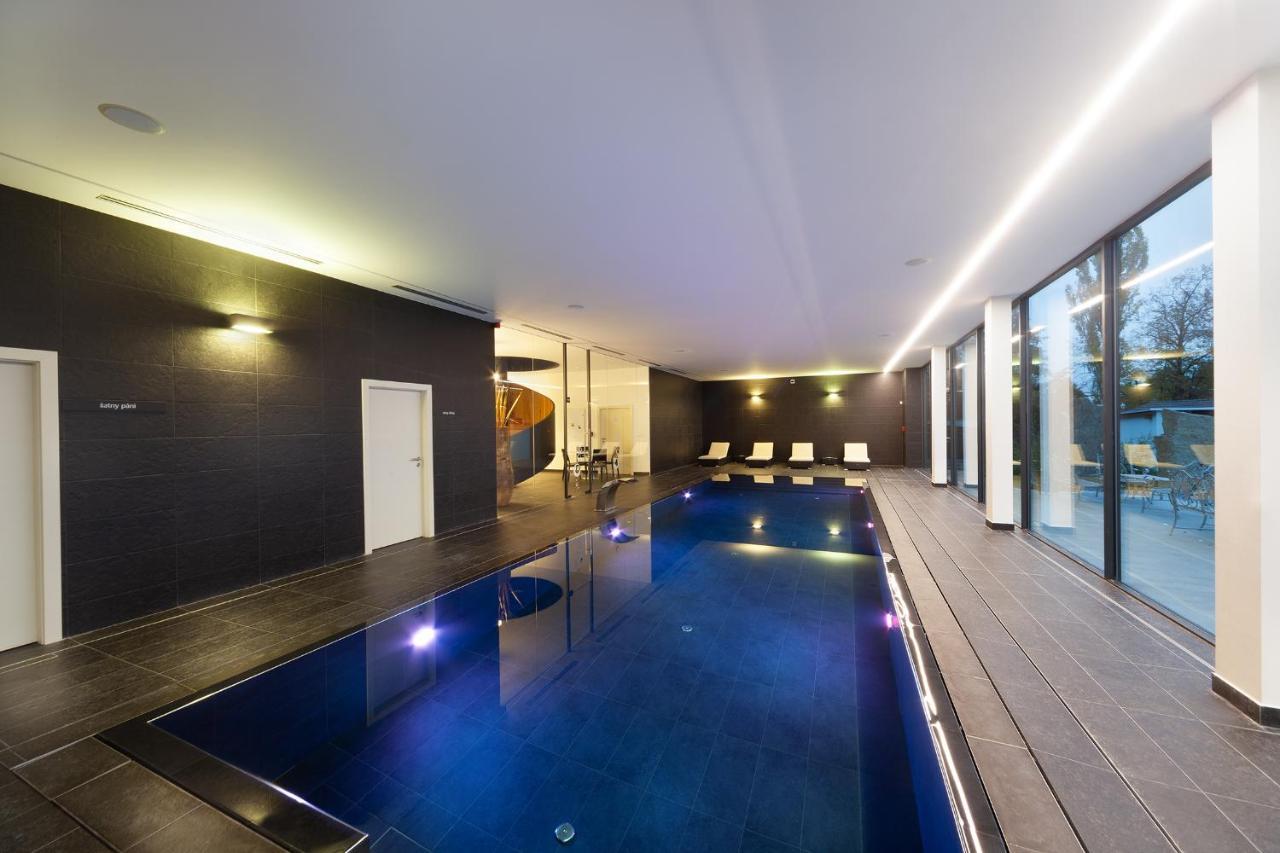 Hotel Panstvi Dlouha Lhota מראה חיצוני תמונה